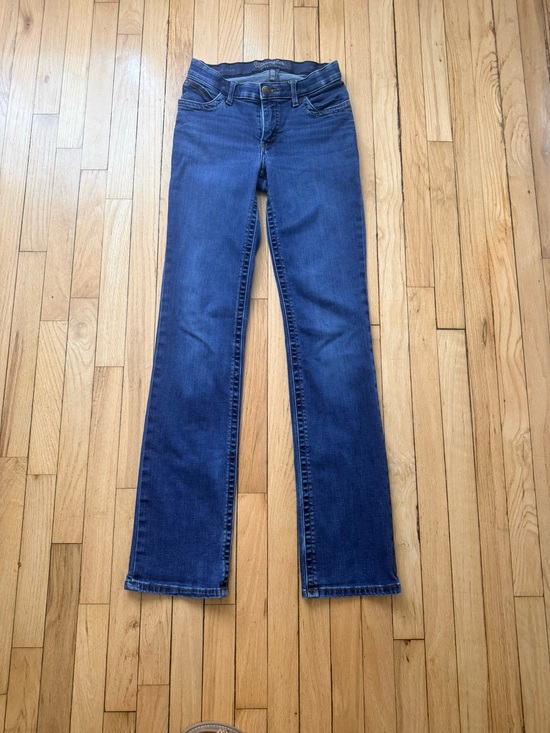 Wrangler Denim - Classic Women's Blue Straight-Leg Jeans